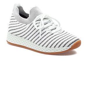 - J/Slides NWB NEW Womens Dyann black/white  Knit Athletic and‎ Training S…